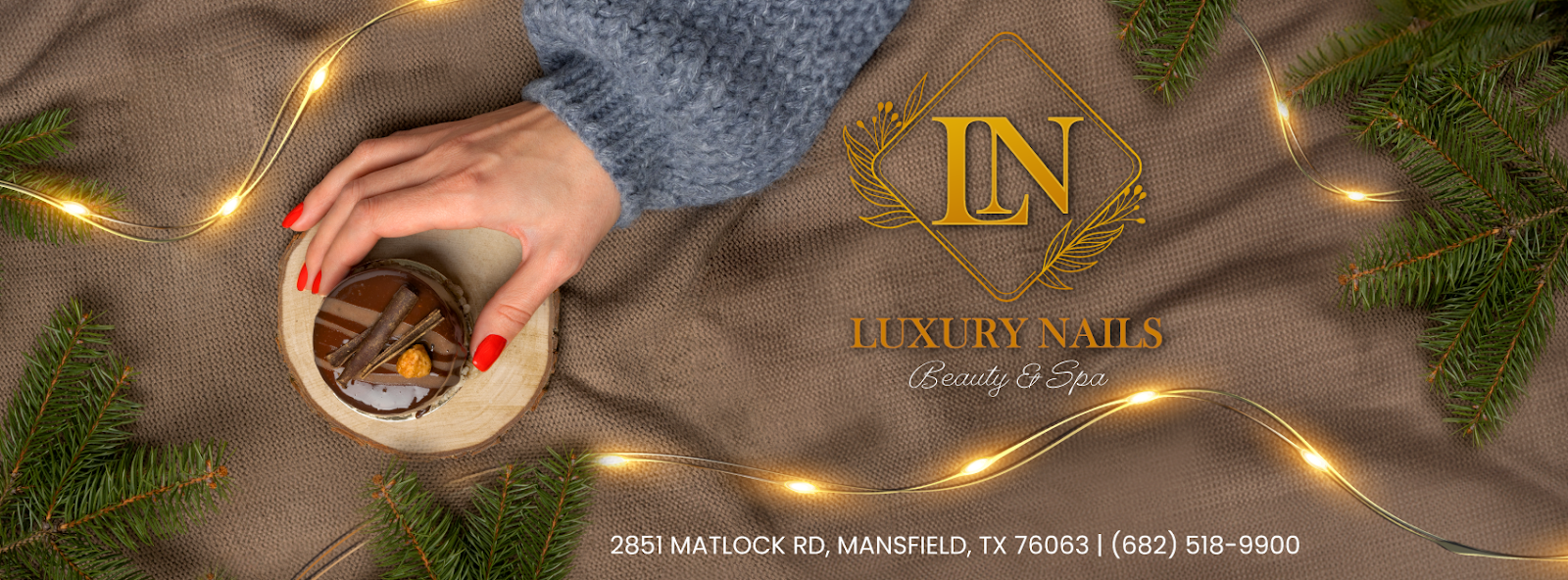 Luxury Nails logo